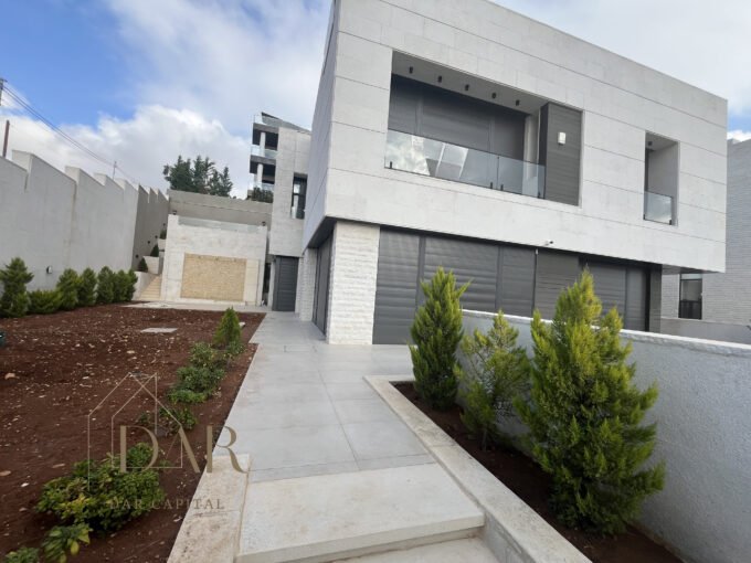 Semi-independent villa in New Badr