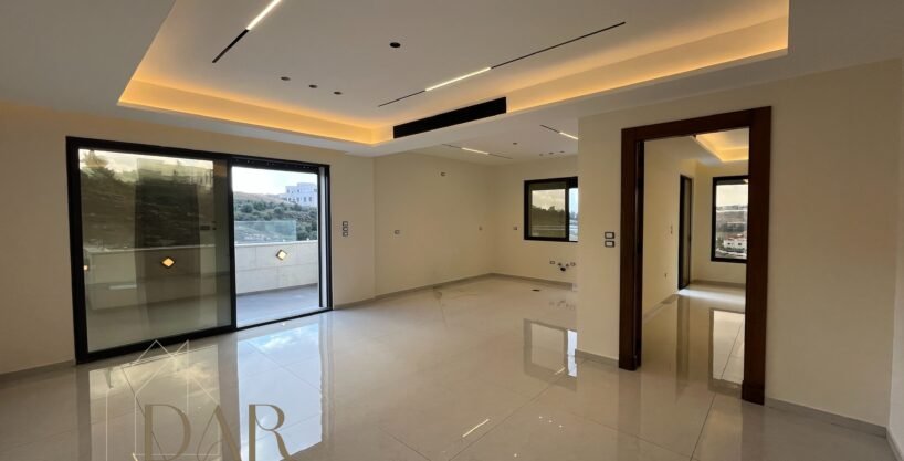 Full-Floor Rooftop Apartment in Rajm A'meish – Amman, Jordan